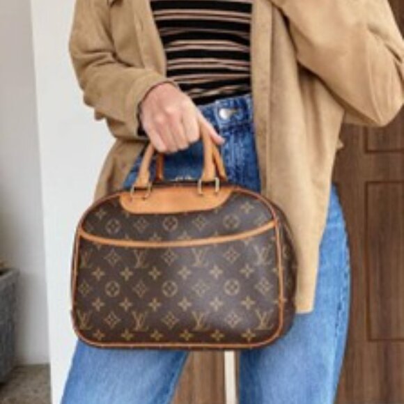 Authentic Vintage Louis Vuitton Trouville Doctor Bag - Picture 16 of 16